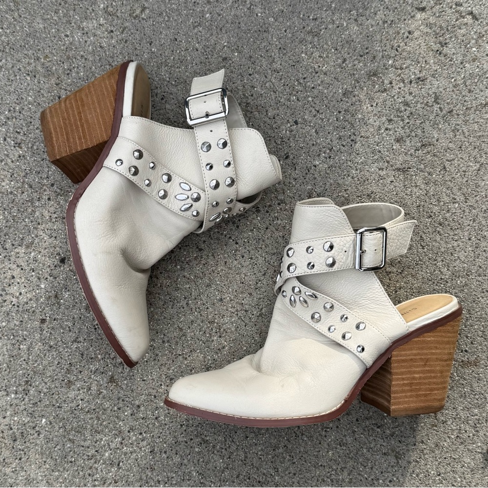 Chinese Laundry White/Cream Open Ankle Booties with Studded Straps Size 7.5